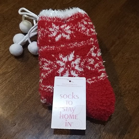 Fuzzy Snuggly Socks - Picture 1 of 2